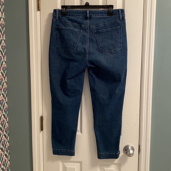 Talbots Sz 8 Flawless Five Pocket Crop Jeans - Laces by Ankles - Excellent C… - Picture 4 of 8